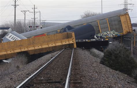 A CSX freight train derailed in Sandstone, and West Virginia&39;s governor acknowledged heightened alert" after the East. . Ups train derailment 2023